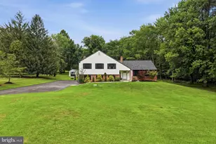 19 Elaine Dr, Thornton, PA 19373 - Photo 5