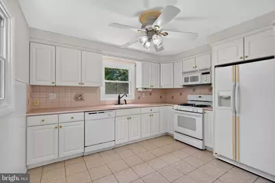 1107 Evergreen Avenue, Folsom, PA 19033 - Photo 7