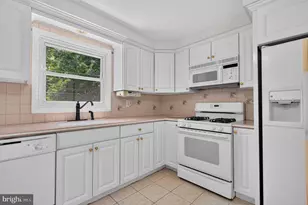 1107 Evergreen Ave, Folsom, PA 19033 - Photo 9