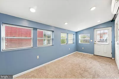 907 Hancock Street, Milmont Park, PA 19033 - Photo 15