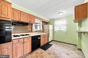 907 Hancock St, Milmont Park, PA 19033 - Photo 11
