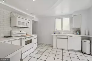 2600 Wendy Rd, Havertown, PA 19083 - Photo 17