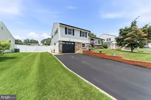 240 Talbot Dr, Broomall, PA 19008 - Photo 3
