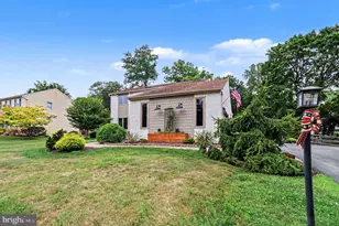 25 E Knowlton Rd, Media, PA 19063 - Photo 3