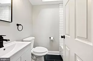 205 W Washington Ave, Clifton Heights, PA 19018 - Photo 11