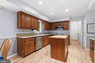 1137 Red Oak Dr, Garnet Valley, PA 19060 - Photo 9