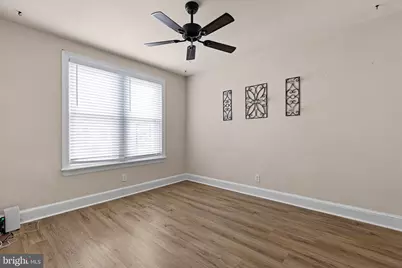 8 Cedar, Marcus Hook, PA 19061 - Photo 5