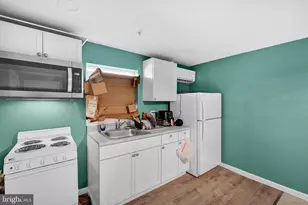 402 Market St, Marcus Hook, PA 19061 - Photo 17