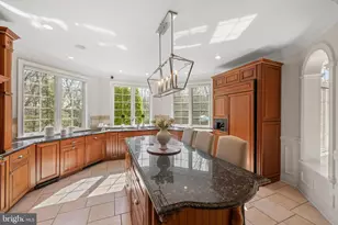 365 Arbor Cir, Media, PA 19063 - Photo 11