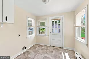 242 Virginia Ave, Folsom, PA 19033 - Photo 11