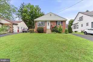426 Sharp Ave, Glenolden, PA 19036 - Photo 1