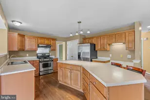 12 Huntingdon Ct, Upper Chichester, PA 19061 - Photo 15