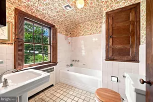 1010 Crest Rd, Wynnewood, PA 19096 - Photo 35