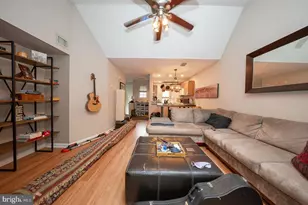 421 Derry Dr, Aston, PA 19014 - Photo 7