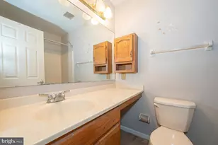421 Derry Dr, Aston, PA 19014 - Photo 13