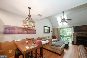 421 Derry Dr, Aston, PA 19014 - Photo 5