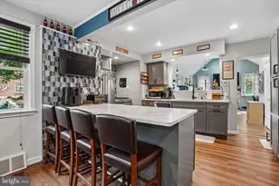 18 N Malin Rd, Broomall, PA 19008 - Photo 7
