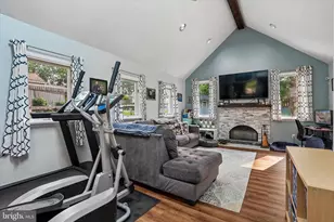18 N Malin Rd, Broomall, PA 19008 - Photo 11