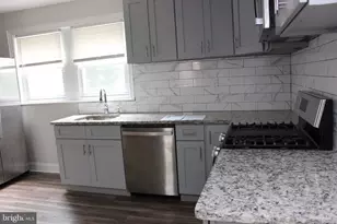 1026 Hansen Pl, Collingdale, PA 19023 - Photo 13