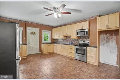 210 E Winona Avenue, Norwood, PA 19074 - Photo 9