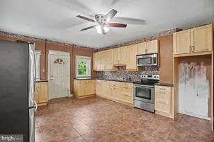 210 E Winona Ave, Norwood, PA 19074 - Photo 9
