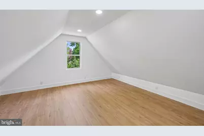 45 W Essex Avenue, Lansdowne, PA 19050 - Photo 29