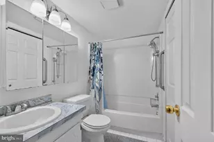 5200 Hilltop Dr, Brookhaven, PA 19015 - Photo 13