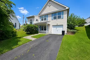 19 Patriot Ct, Upper Chichester, PA 19061 - Photo 1