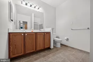 18 Dresner Cir, Upper Chichester, PA 19061 - Photo 31