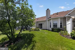 18 Dresner Cir, Upper Chichester, PA 19061 - Photo 15