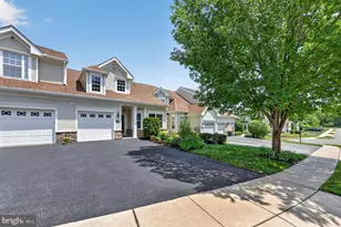 18 Dresner Cir, Upper Chichester, PA 19061 - Photo 7