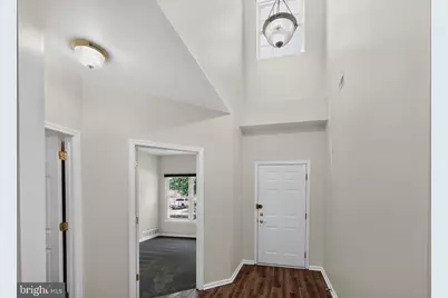 18 Dresner Circle, Upper Chichester, PA 19061 - Photo 9