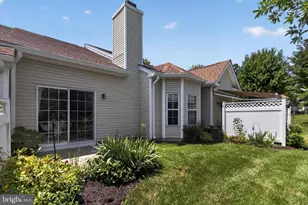 18 Dresner Cir, Upper Chichester, PA 19061 - Photo 21
