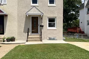 186 Crum Creek Dr, Woodlyn, PA 19094 - Photo 1