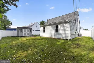 809 Quince Ln, Secane, PA 19018 - Photo 35