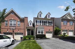 3104 Woods Edge Dr, Garnet Valley, PA 19060 - Photo 3