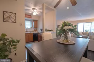 6106 Hilltop Dr, Brookhaven, PA 19015 - Photo 7