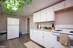 301 N 10th St, Darby, PA 19023 - Photo 11