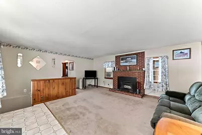 3813 Currant, Boothwyn, PA 19061 - Photo 7