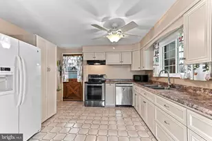3813 Currant, Boothwyn, PA 19061 - Photo 13