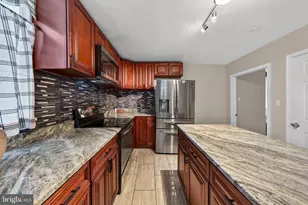900 Andrews Ave, Darby, PA 19023 - Photo 9
