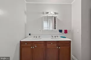 900 Andrews Ave, Darby, PA 19023 - Photo 31