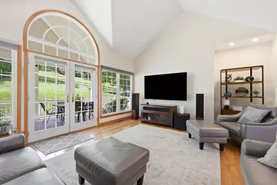 4902 W Chester Pike, Newtown Square, PA 19073 - Photo 7
