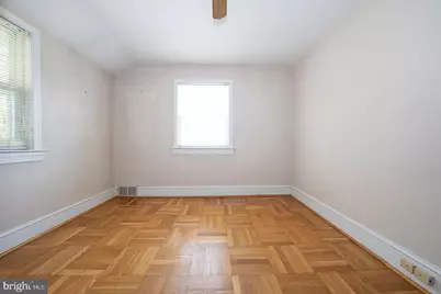 410 W Grays Avenue, Glenolden, PA 19036 - Photo 21
