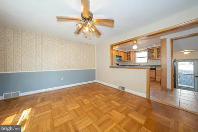 410 W Grays Avenue, Glenolden, PA 19036 - Photo 13