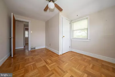 410 W Grays Avenue, Glenolden, PA 19036 - Photo 23