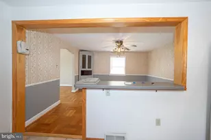 410 W Grays Ave, Glenolden, PA 19036 - Photo 17