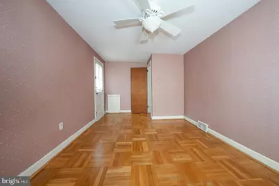 410 W Grays Avenue, Glenolden, PA 19036 - Photo 29