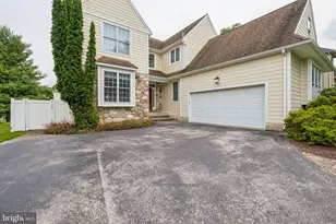 305 Langford Rd, Broomall, PA 19008 - Photo 5