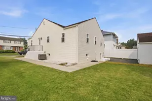 314 Swarthmore Ave, Folsom, PA 19033 - Photo 45